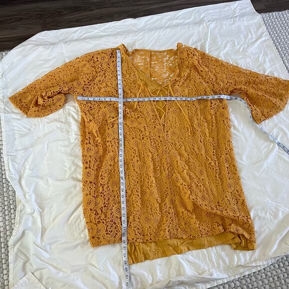 NWT Lane Bryant Gold Yellow Bell Sleeve Eyelet Lace Shift Dress Wmns 4X/26/28 - Picture 10 of 10
